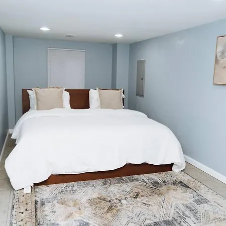 King Bed/ Apartment/Free St Parking/ Quiet Philadelphia Exterior photo